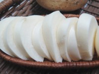 Cách làm trắng da với nước ép củ đậu