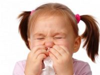 Nguyên nhân và cách xử lý khi trẻ bị chảy máu cam bố mẹ cần biết