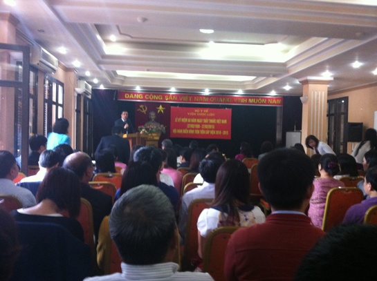 Viện Dược liệu tổ chức Lễ kỷ niệm 60 năm Ngày Thầy thuốc Việt Nam và Hội nghị Tổng kết điển hình tiên tiến 5 năm (2010-2015)