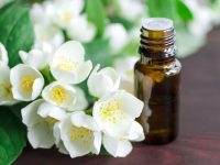 6 mẹo nhỏ giúp tóc bạn thơm lâu tự nhiên