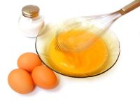Cách chăm sóc tóc tại nhà dành cho tóc khô, tóc dầu