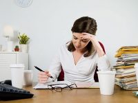 Nguyên nhân và yếu tố thúc đẩy cơn đau nửa đầu
