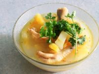 Chân gà - thực phẩm tốt cho vòng 1 phụ nữ