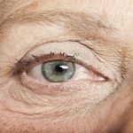 6 Cách đơn giản bảo vệ mắt cho người cao tuổi