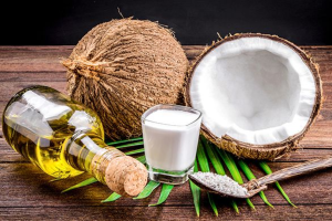 Vì Sao Tinh Dầu Dừa Tốt Cho Tóc?